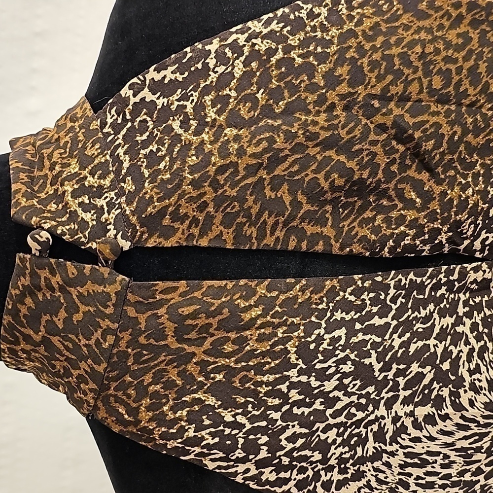 International Concepts mock neck animal print double layered top size 10 - Picture 5 of 9